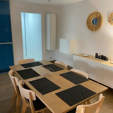 Apartment Avec Grande Terrasse