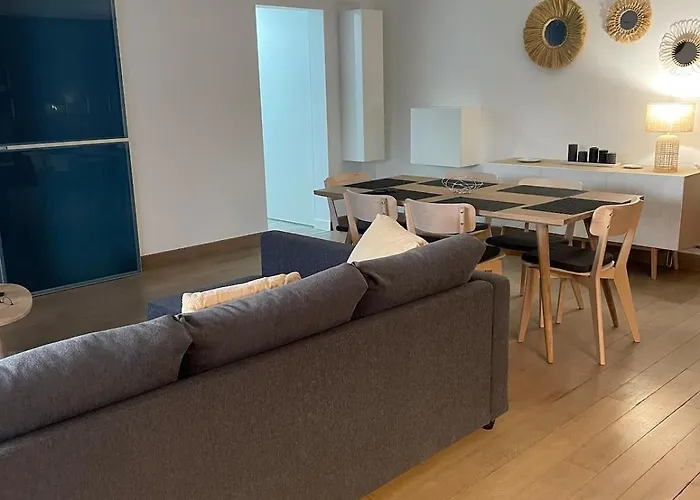 Apartment Avec Grande Terrasse
