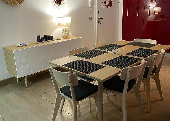 Apartment Avec Grande Terrasse *